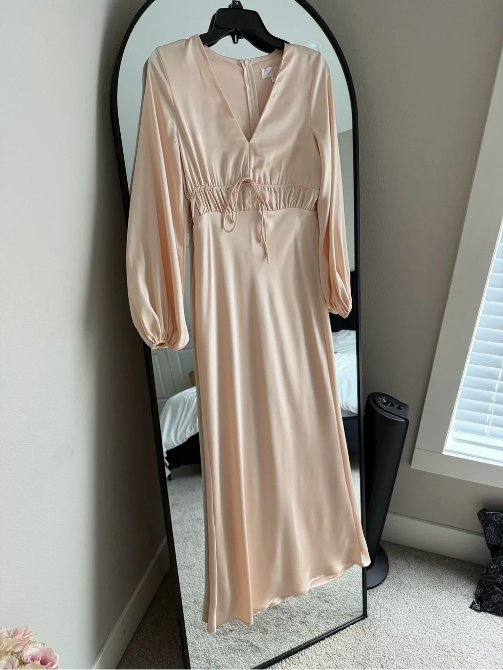 Billy J Elegant Satin Long Sleeve Maxi Dress in Champagne - Picture 3 of 3